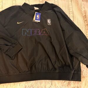 Women’s NBA Black Loose Fit Windbreaker Pullover